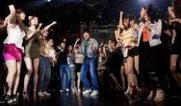 《舞蹈皇后》在线观看,舞动青春，绽放光芒