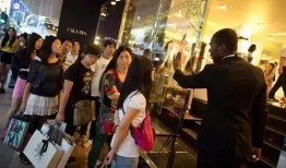 荷兰人爆料中国人的视频,视频曝光中国人真实生活片段