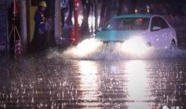 爆料广州暴雨事件视频,城市瞬间变“水城”